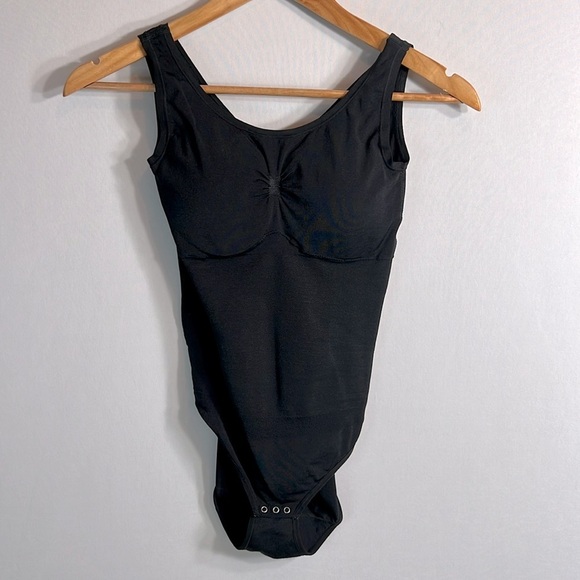 Yummie Other - Yummie Black Built in Bra Tank Compression Body Suit size S/M-P/M NWOT